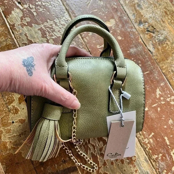 Mini satchel bag, vegan leather, green, optional chain strap, tassel detail NWT - Picture 2 of 5